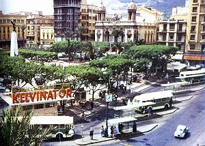 PA c- 037- Place d'Armes- trams et autobus